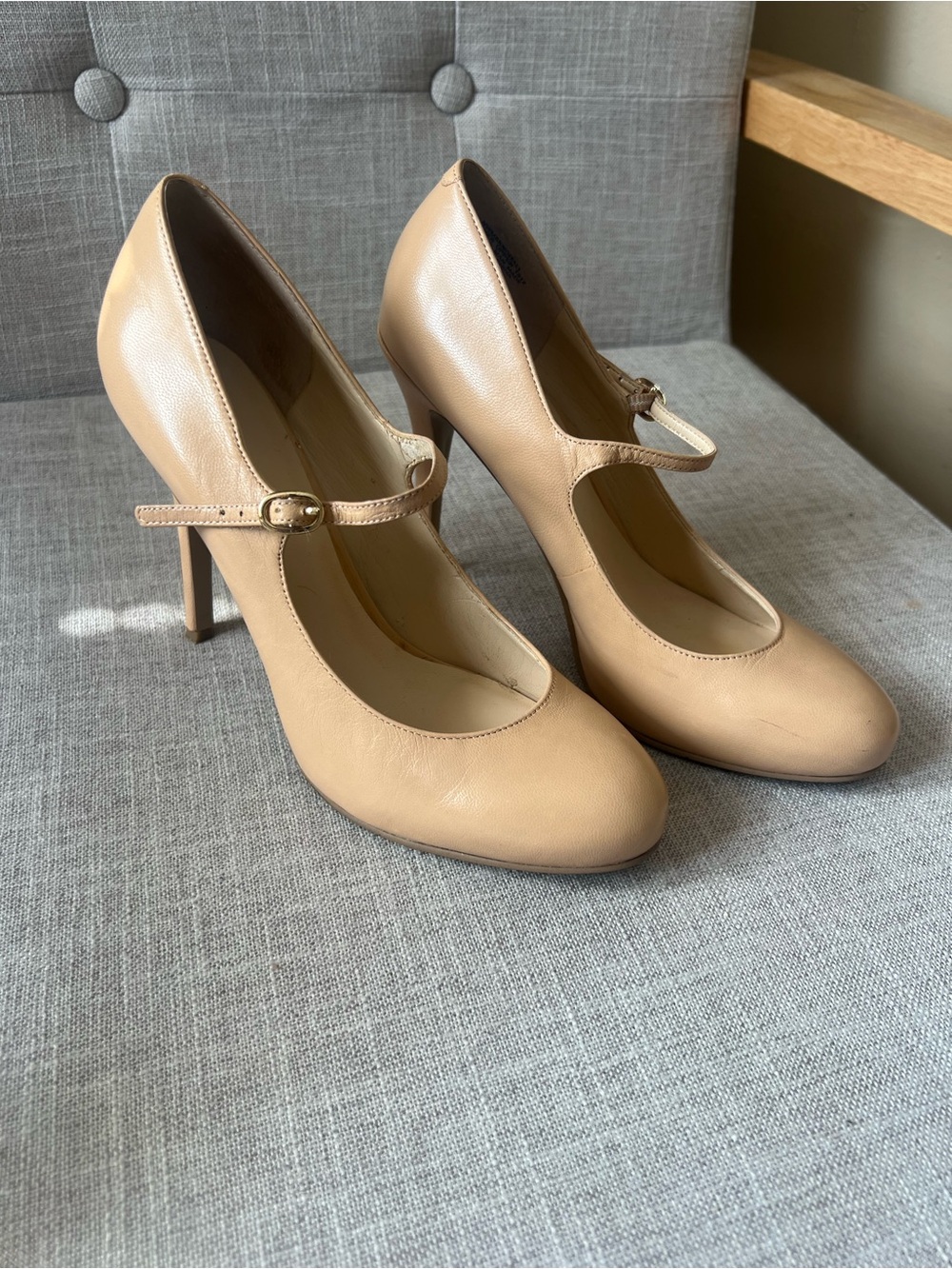 Nine West Nude Mary Jane Heels, size 7, leather coquette dressy occasion office